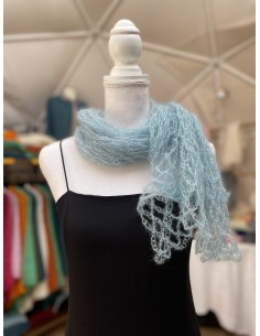 Carré dentelle bleu baltique en 60% mohair et 40% soie