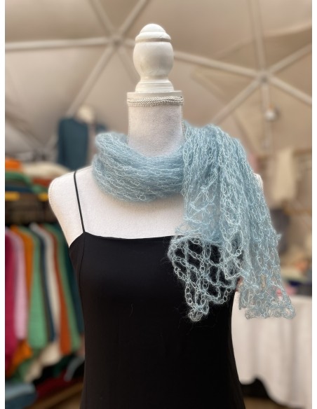 Carré dentelle bleu baltique en 60% mohair et 40% soie