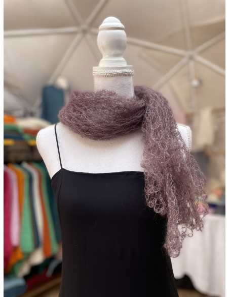 Carré dentelle améthyste en 60% mohair et 40% soie