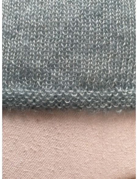 Bas de pull sans côte, juste une bordure légère Bas de pull sans côte, juste une bordure légère