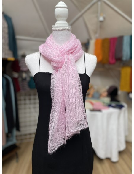 Etole dentelle Rose poudré en 60% mohair et 40% soie